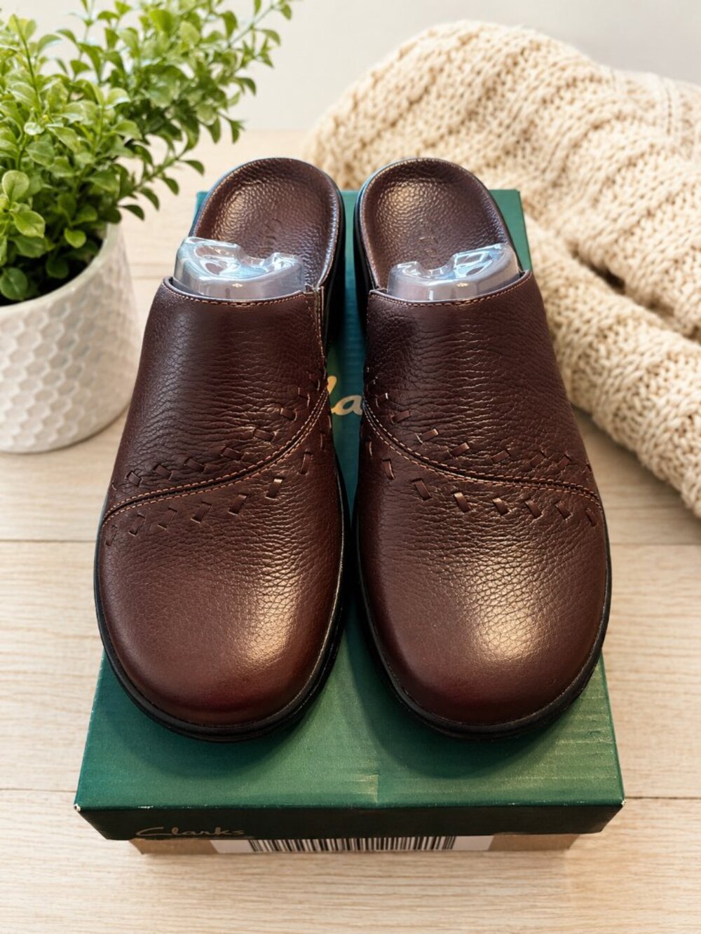 Clarks Daffodil Mink Brown Leather Comfort Mule Clogs Women's Size 7M NIB